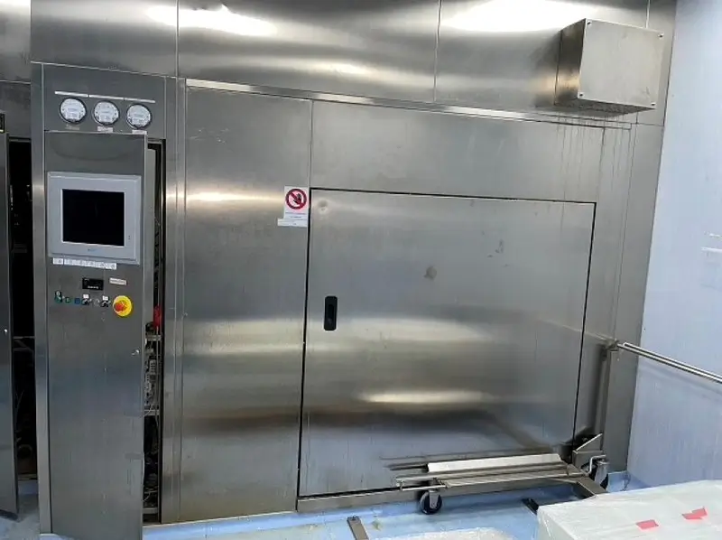 Picture of Pharmaceutical Grade Autoclave.